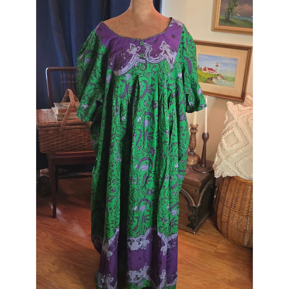 Only Necessities Green Purple Floral Muumuu Lounger Dress Plus Size 3X NWT